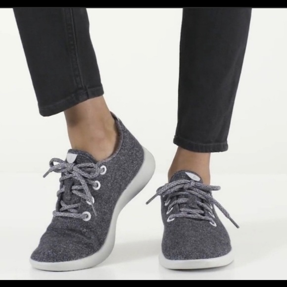 Allbirds Gray Wool Classic Runners Lace Up Sneaker - Picture 3 of 13